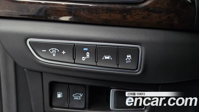 Genesis G90 2020 — photo 25