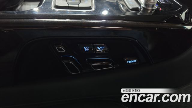 Genesis G90 2020 — photo 32