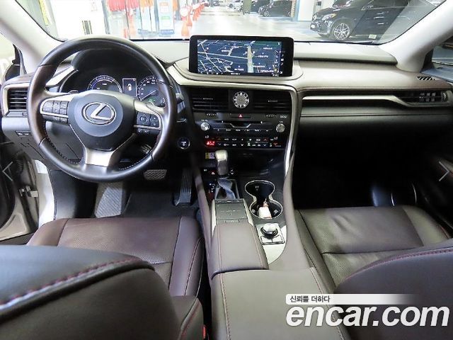 Lexus RX 2021 — photo 10