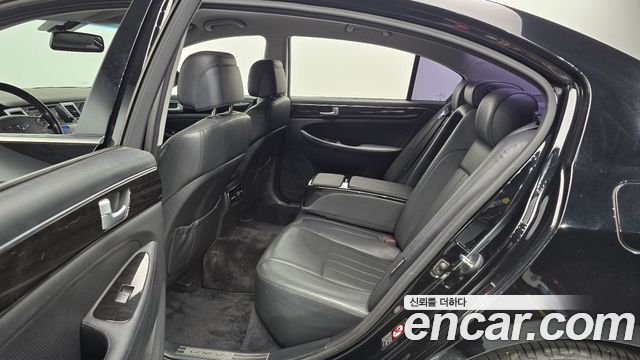 Hyundai Genesis 2014 — photo 12