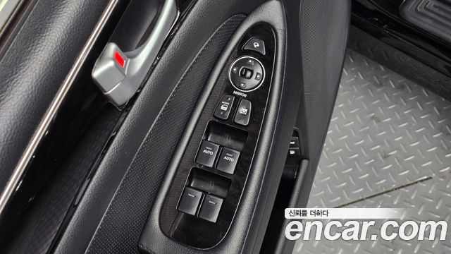Hyundai Genesis 2014 — photo 18