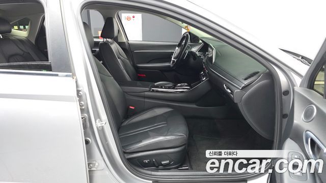 Hyundai Sonata 2020 — photo 17