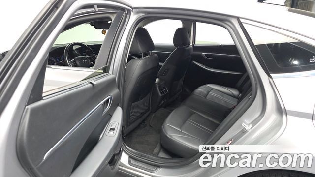 Hyundai Sonata 2020 — photo 16