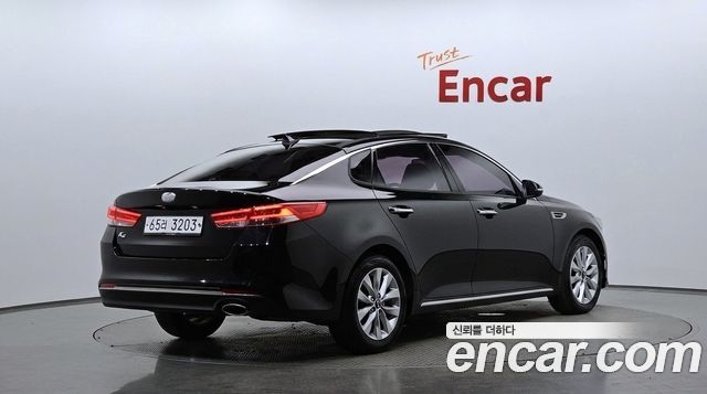 Kia K5 2018 — photo 2