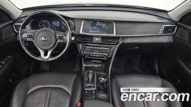 Kia K5 2018 — photo 10