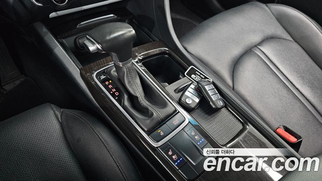Kia K5 2018 — photo 12