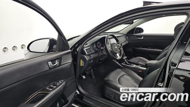 Kia K5 2018 — photo 13