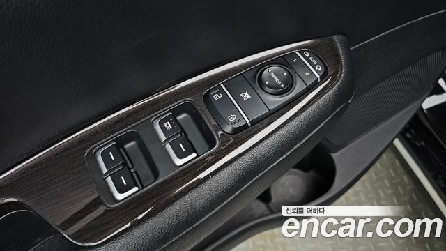 Kia K5 2018 — photo 26