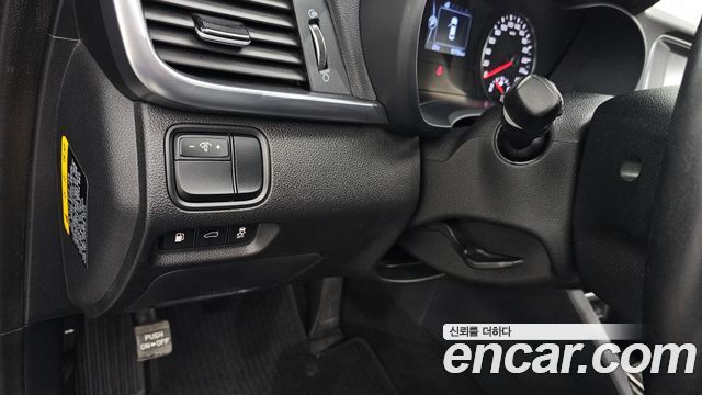 Kia K5 2018 — photo 27