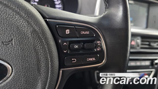 Kia K5 2018 — photo 28