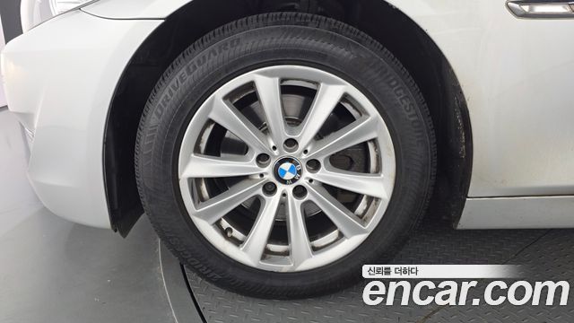 BMW 5-Series 2013 — photo 5