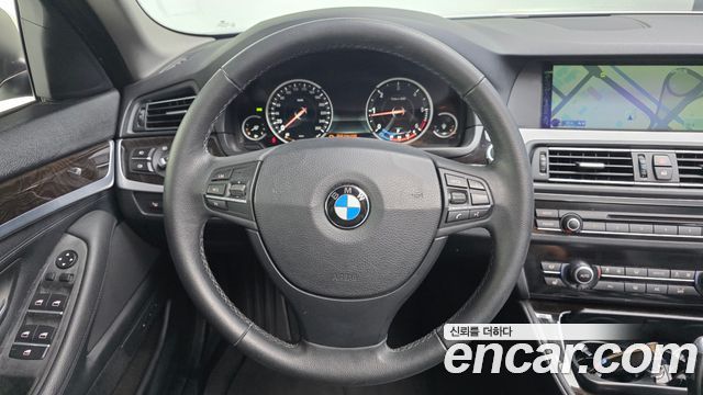 BMW 5-Series 2013 — photo 13
