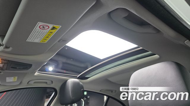 BMW 5-Series 2013 — photo 18