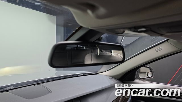 BMW 5-Series 2013 — photo 19