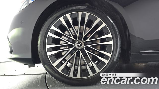 Mercedes-Benz S-Class 2021 — photo 5
