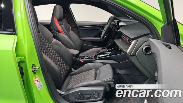 Audi RS3 2025 — photo 16