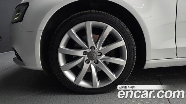 Audi A4 2013 — photo 5