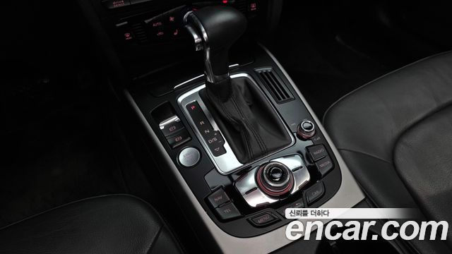 Audi A4 2013 — photo 9