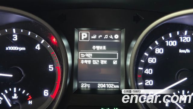 Hyundai Santafe 2018 — photo 17