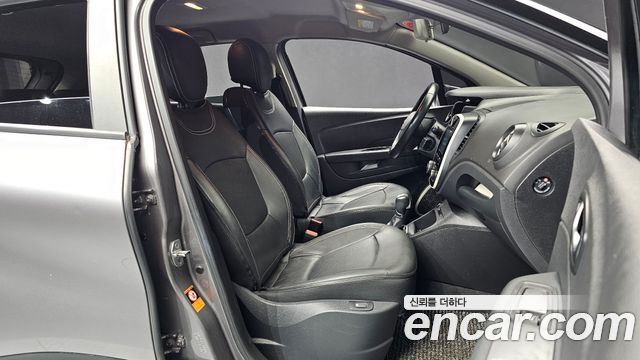 Renault Korea QM3 2018 — photo 11