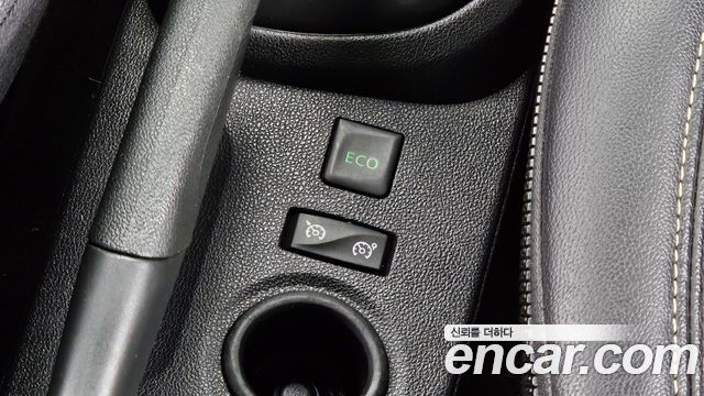 Renault Korea QM3 2018 — photo 16