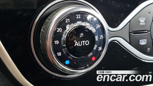 Renault Korea QM3 2018 — photo 17