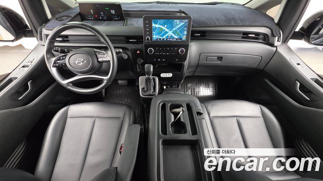 Hyundai Staria 2023 — photo 10