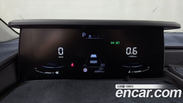 Hyundai Staria 2023 — photo 11