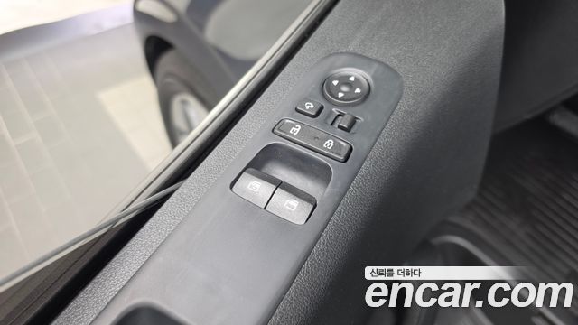 Hyundai Staria 2023 — photo 23