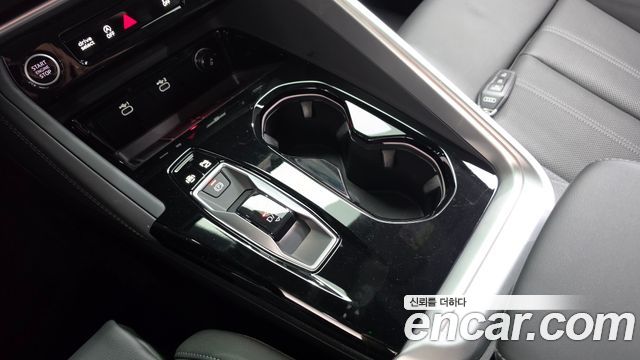 Audi Q5 2025 — photo 16