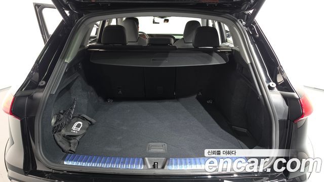 Audi Q5 2025 — photo 27