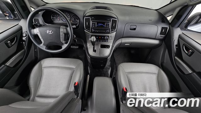 Hyundai Starex 2017 — photo 10