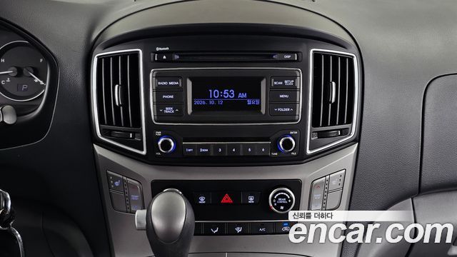 Hyundai Starex 2017 — photo 20
