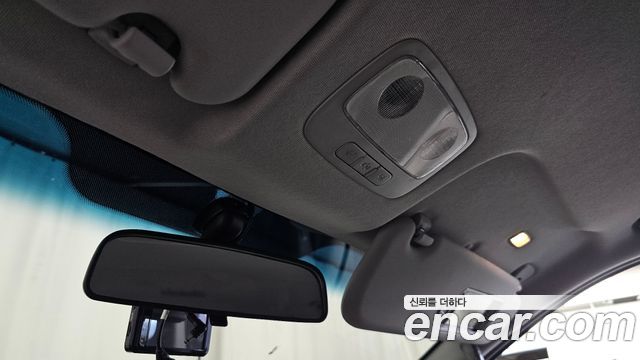 Hyundai Starex 2017 — photo 23