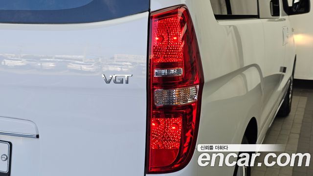 Hyundai Starex 2017 — photo 9