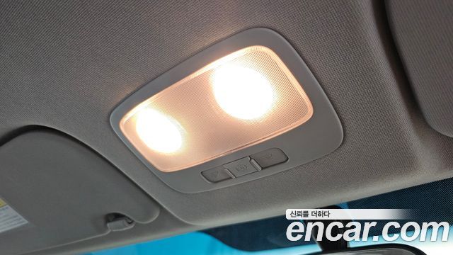 Hyundai Starex 2017 — photo 30