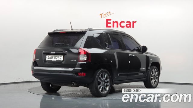 Jeep Compass 2016 — photo 2