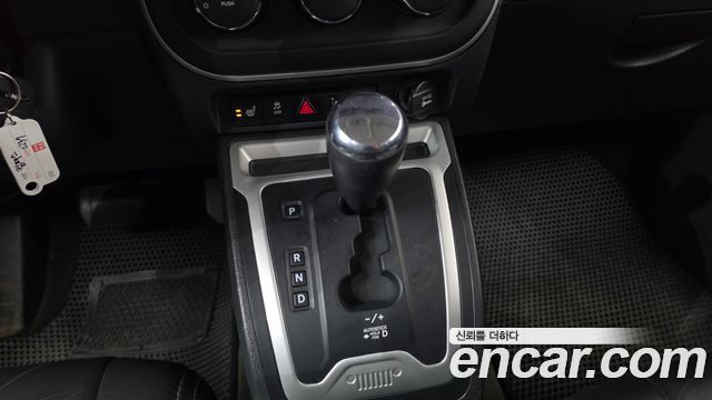 Jeep Compass 2016 — photo 9