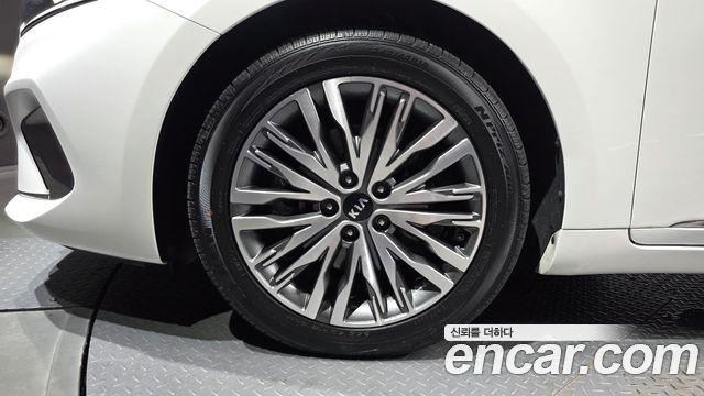 Kia K7 2020 — photo 5