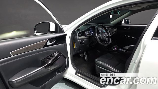 Kia K7 2020 — photo 10