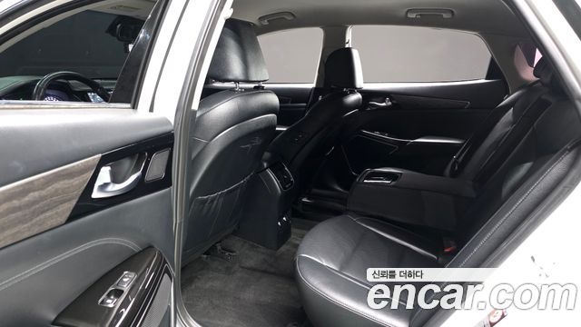 Kia K7 2020 — photo 11