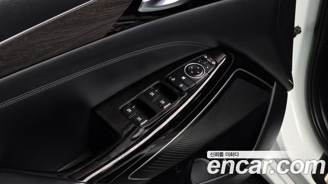 Kia K7 2020 — photo 16