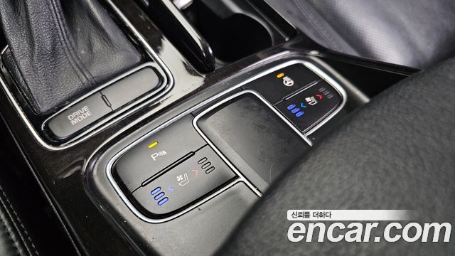 Kia K7 2013 — photo 18