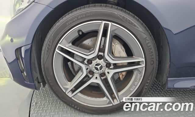 Mercedes-Benz C-Class 2019 — photo 5