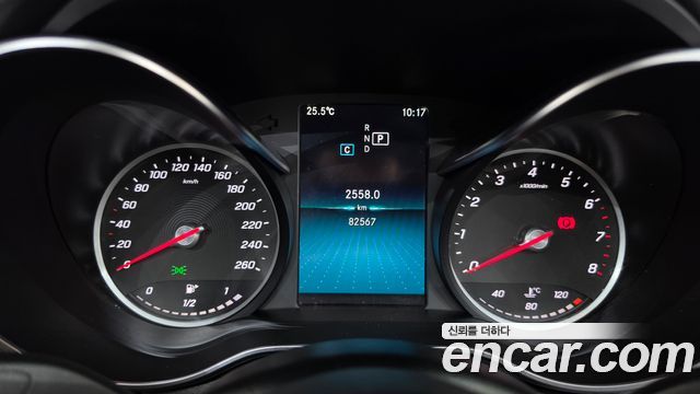 Mercedes-Benz C-Class 2019 — photo 11