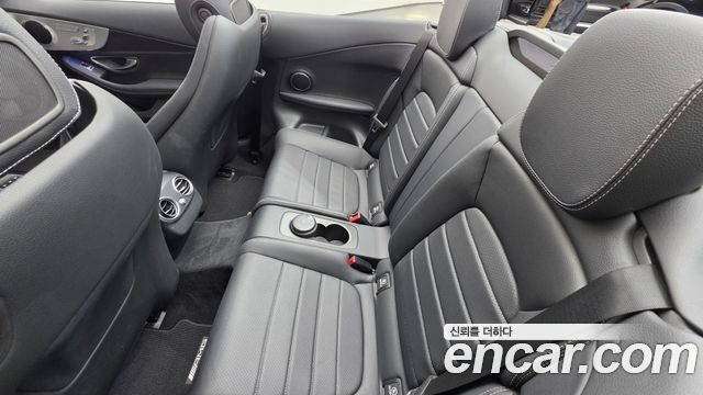 Mercedes-Benz C-Class 2019 — photo 17