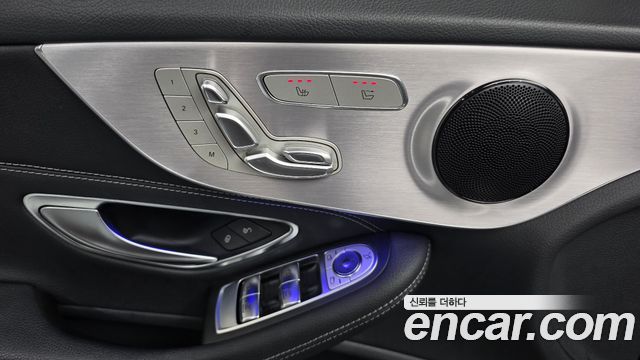 Mercedes-Benz C-Class 2019 — photo 25