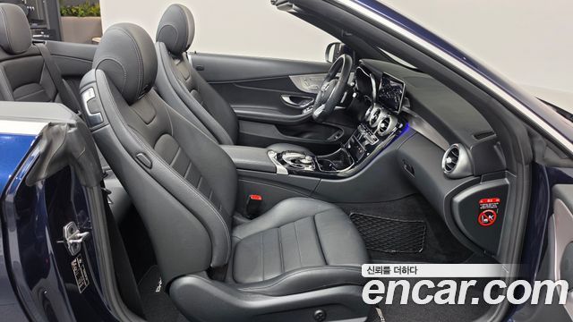 Mercedes-Benz C-Class 2019 — photo 16