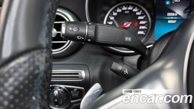 Mercedes-Benz C-Class 2019 — photo 29