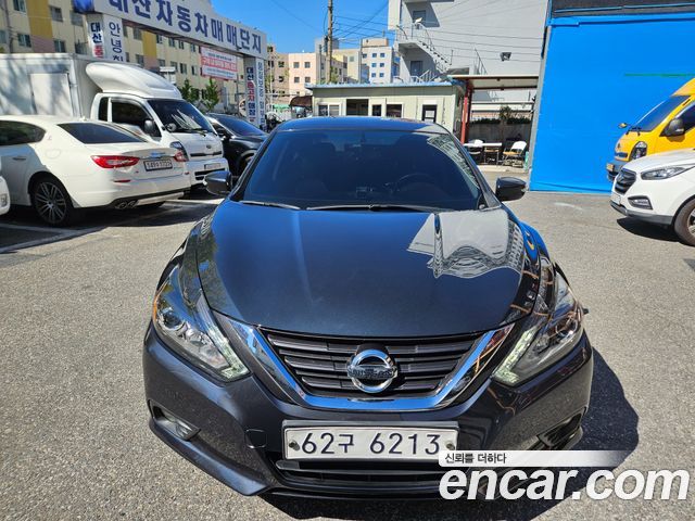 Nissan Altima 2017 — photo 1